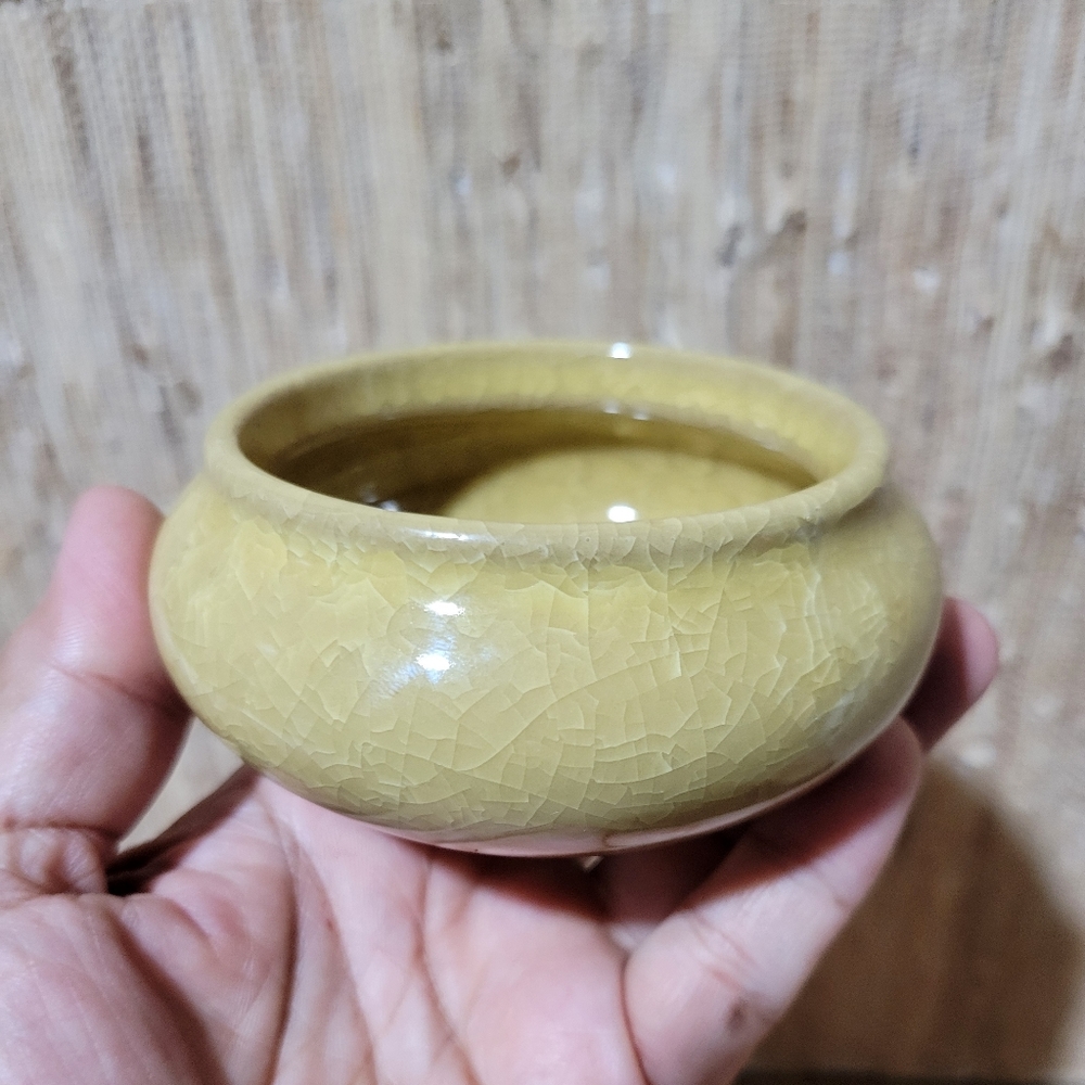 Vintage Celadon Glaze Small 3 Footed Art Pottery Trinket Dish